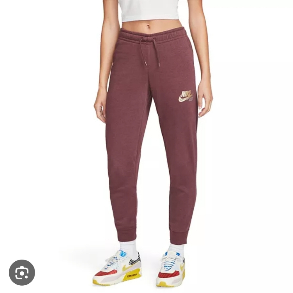 Women's Slim Fit Nike ActivevJoggers With Gold Sparkle Nike